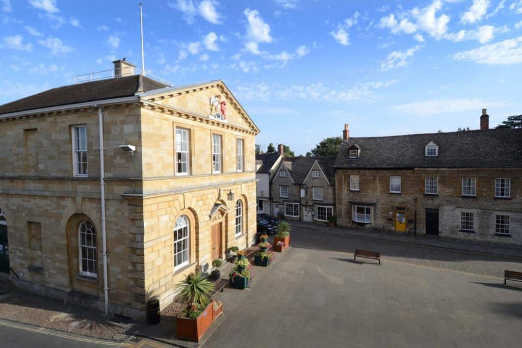 Oxfordshire Living - The Spencer Apartment - Woodstock Zewnętrze zdjęcie
